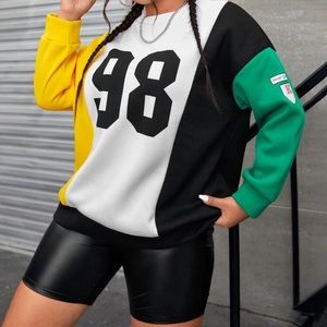 Women’s oversized sweatshirt